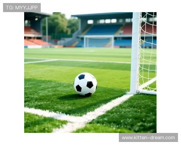 足球明星们的亲子时光:陪伴孩子成长的快乐瞬间与温馨回忆 足球明星们的亲子时光:陪伴孩子成长的快乐瞬间与温馨回忆