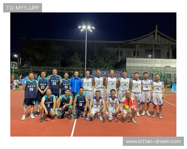 杭州篮球队荣登篮球团队协作排行榜第一名展现卓越团队精神与默契配合